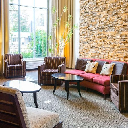 Cambria Hotel Traverse City Bagian luar foto