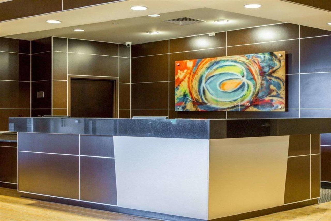 Cambria Hotel Traverse City Bagian luar foto