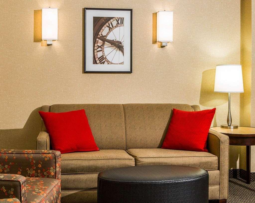Cambria Hotel Traverse City Ruang foto