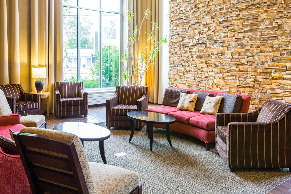 Cambria Hotel Traverse City Bagian luar foto